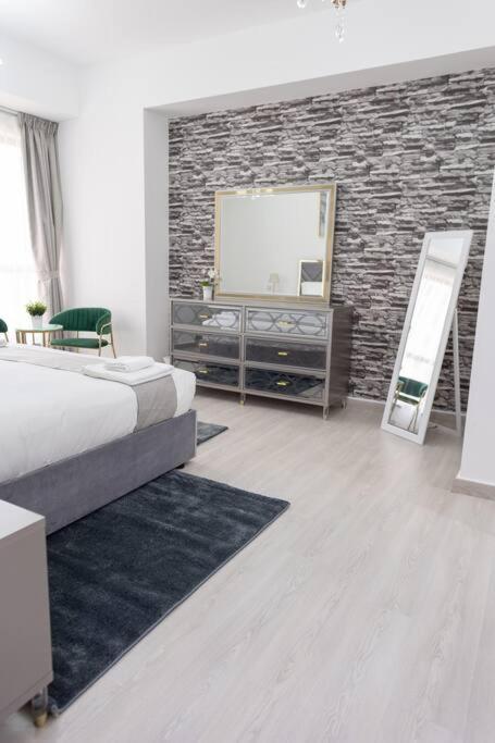 Appartement Shams Front Jbr By Happy Season *