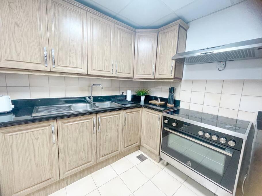 Appartement Shams Front Jbr By Happy Season Dubaï