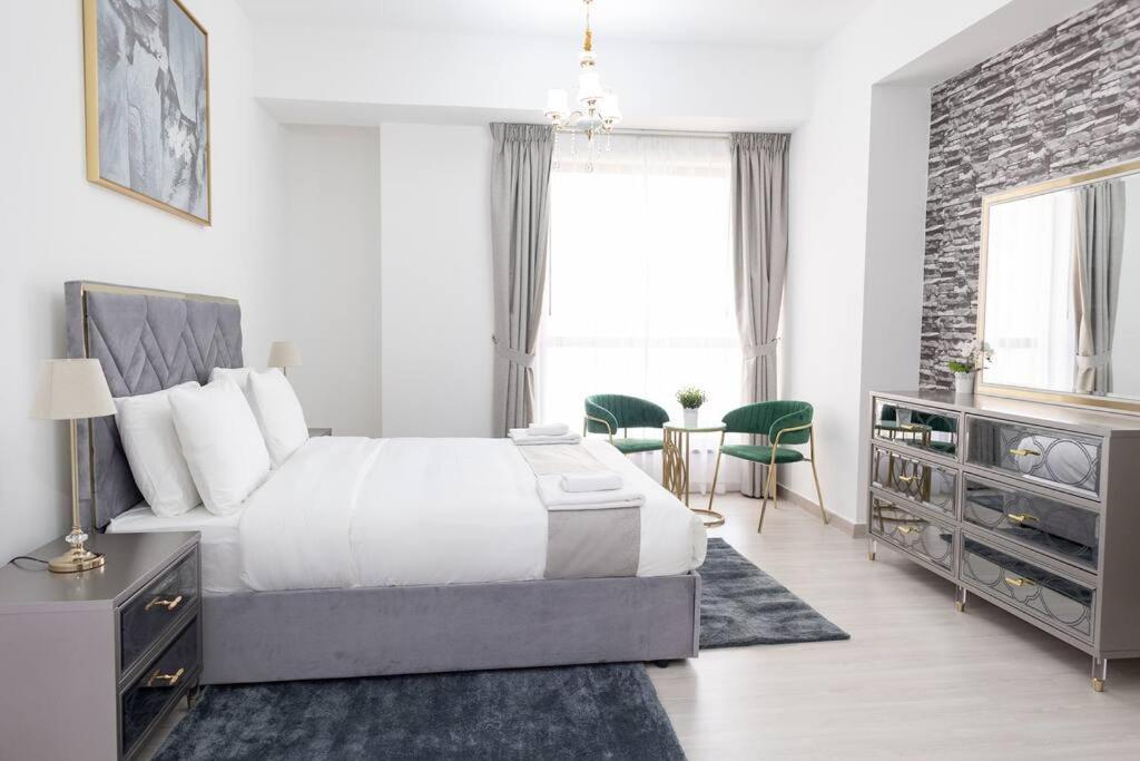 Appartement Shams Front Jbr By Happy Season Dubaï